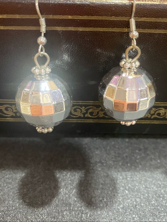 Jewelry - Pierced Globe Ball Earrings